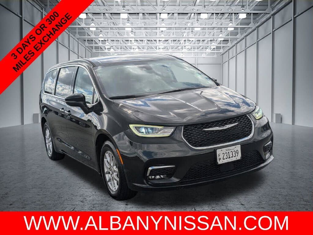 2023 CHRYSLER Pacifica