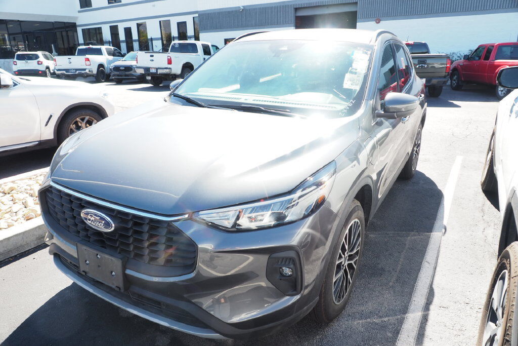 2025 FORD Escape