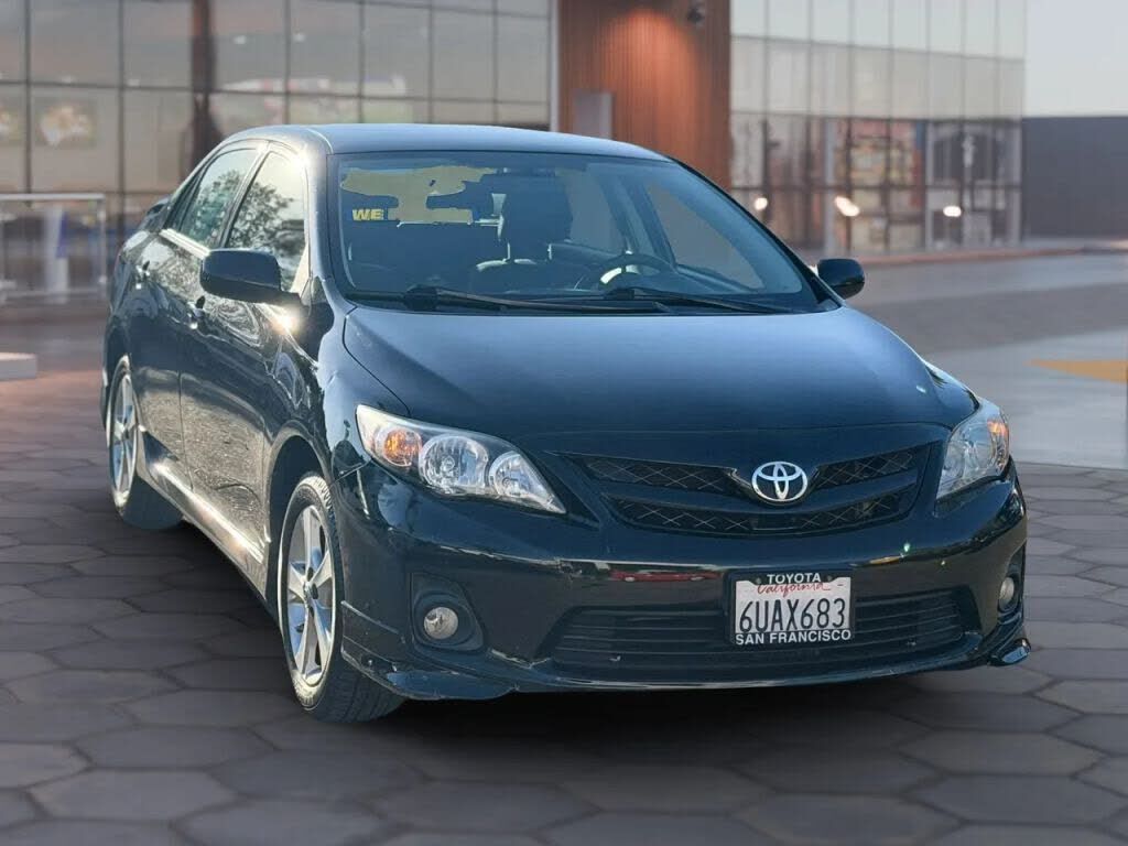 2011 TOYOTA Corolla