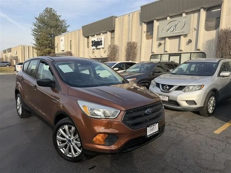2017 FORD Escape