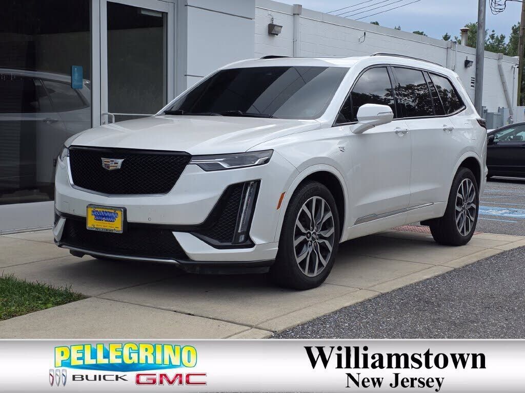 2021 CADILLAC XT6