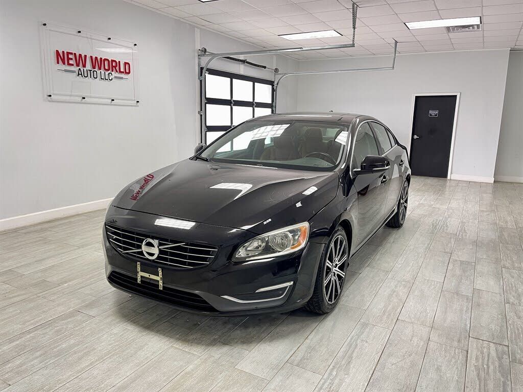 2014 VOLVO S60