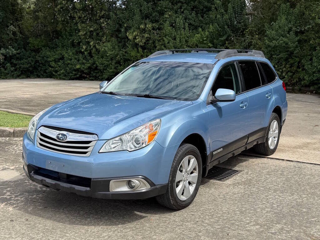 2011 SUBARU Outback