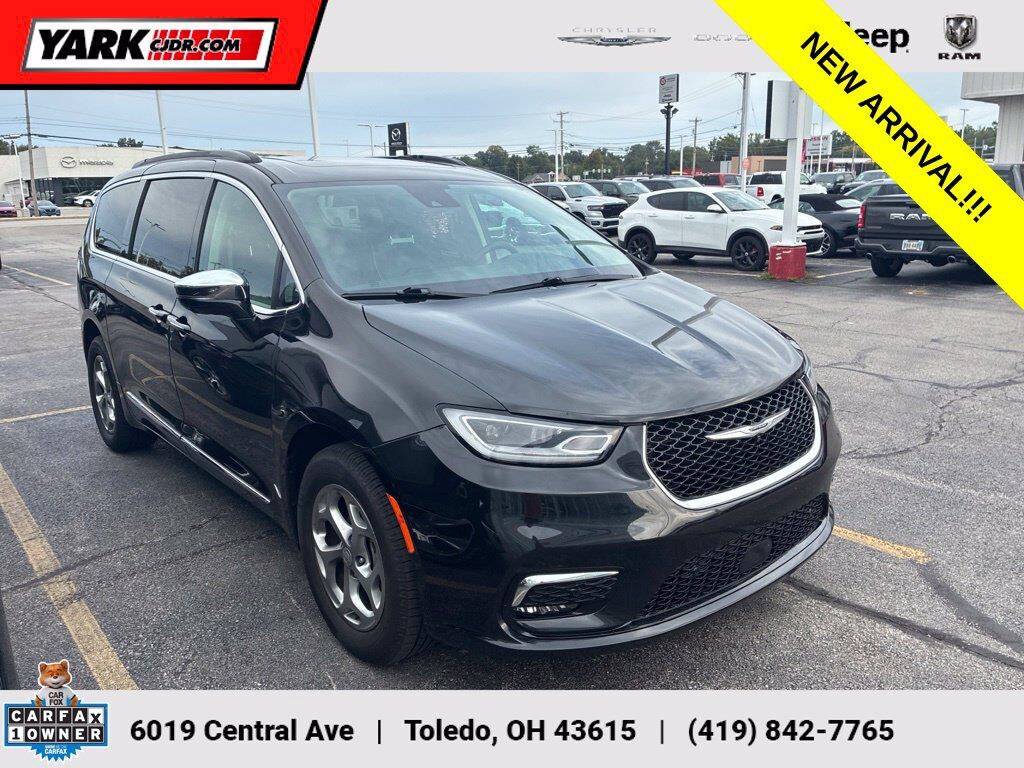 2022 CHRYSLER Pacifica