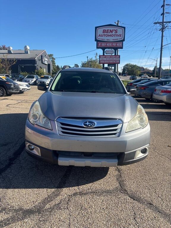 2010 SUBARU Outback