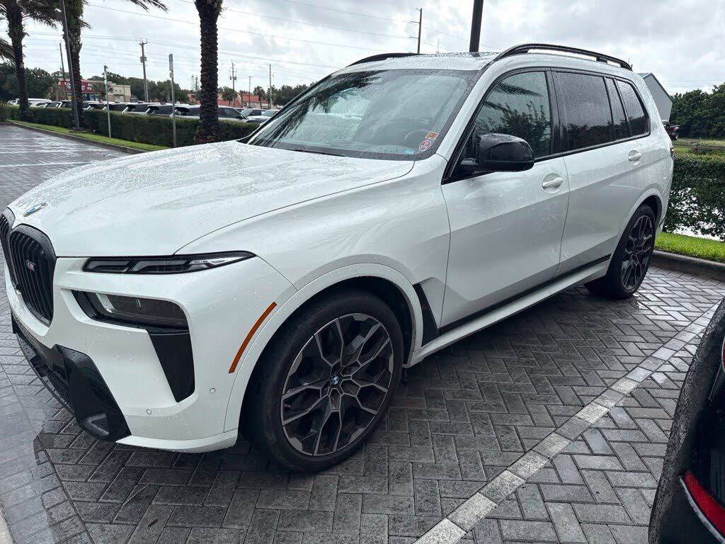 2024 BMW X7