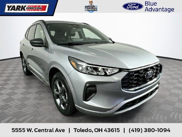 2024 FORD Escape