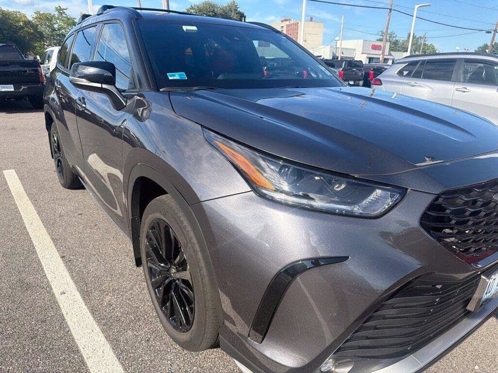 2025 TOYOTA Highlander