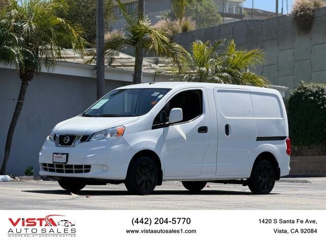 2020 NISSAN NV200