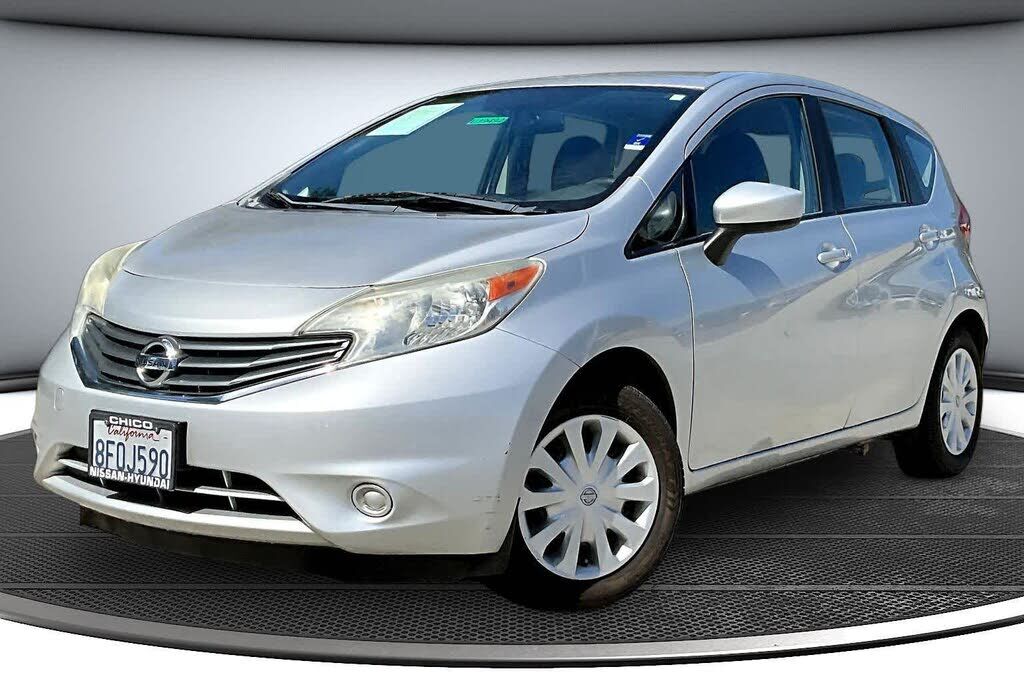 2016 NISSAN Versa