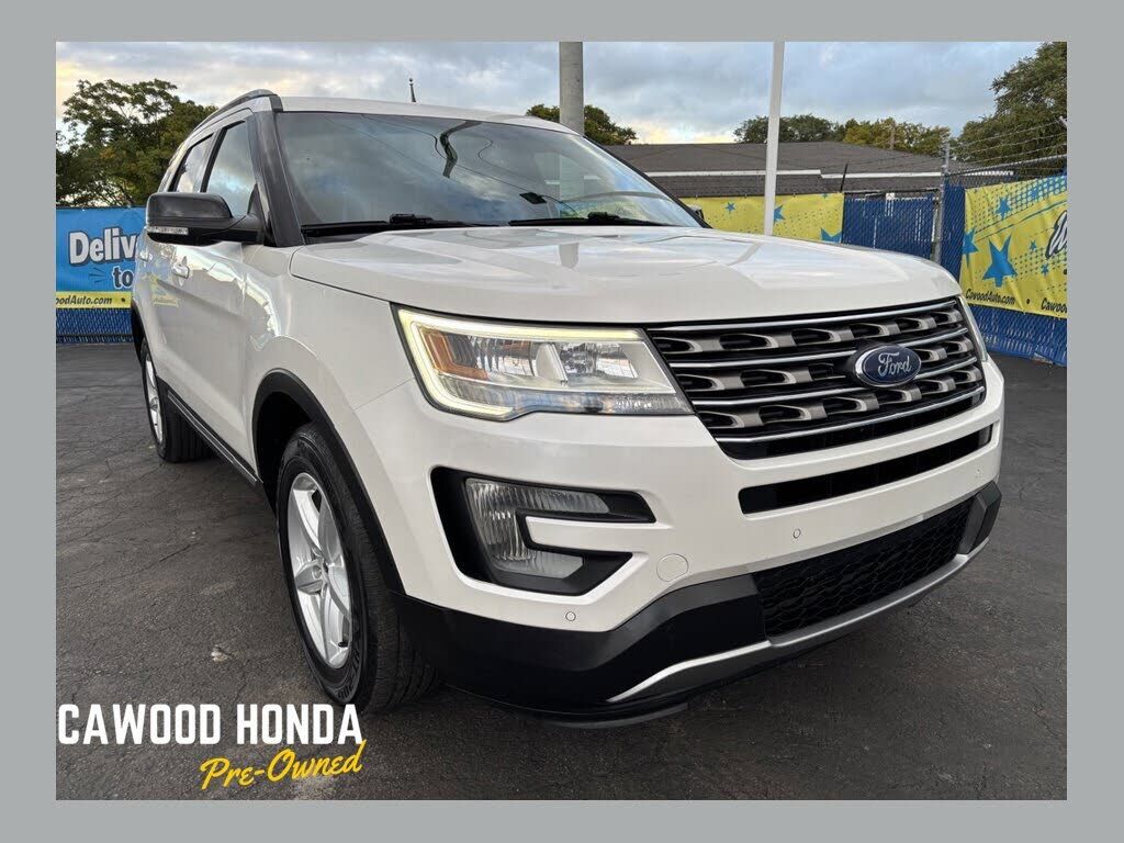 2016 FORD Explorer