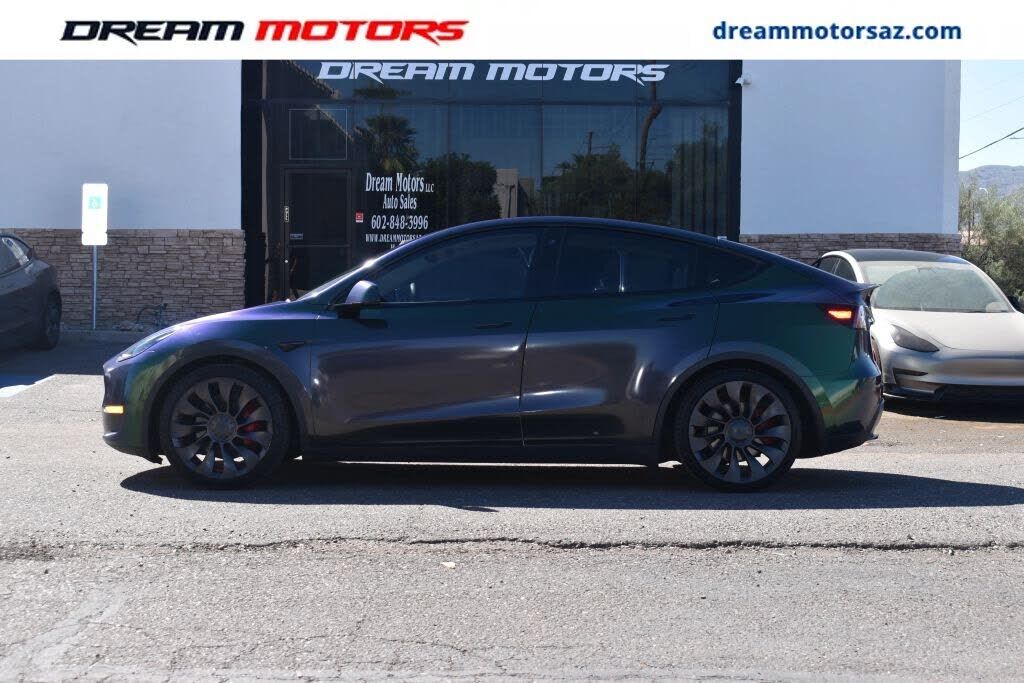 2021 TESLA Model Y