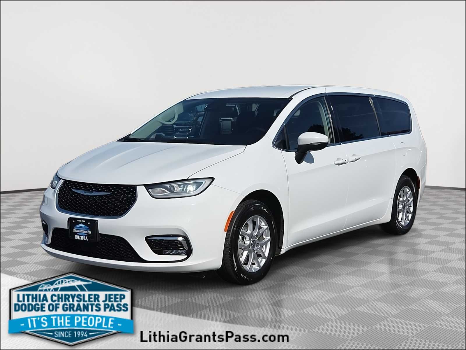 2023 CHRYSLER Pacifica