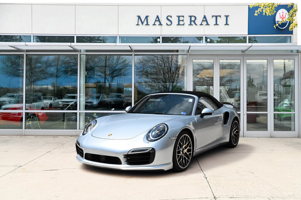 2016 PORSCHE 911