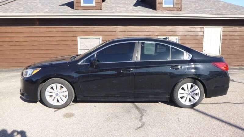2017 SUBARU Legacy