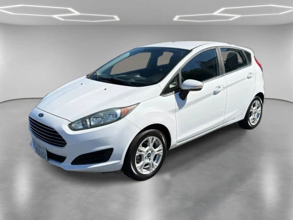2016 FORD Fiesta