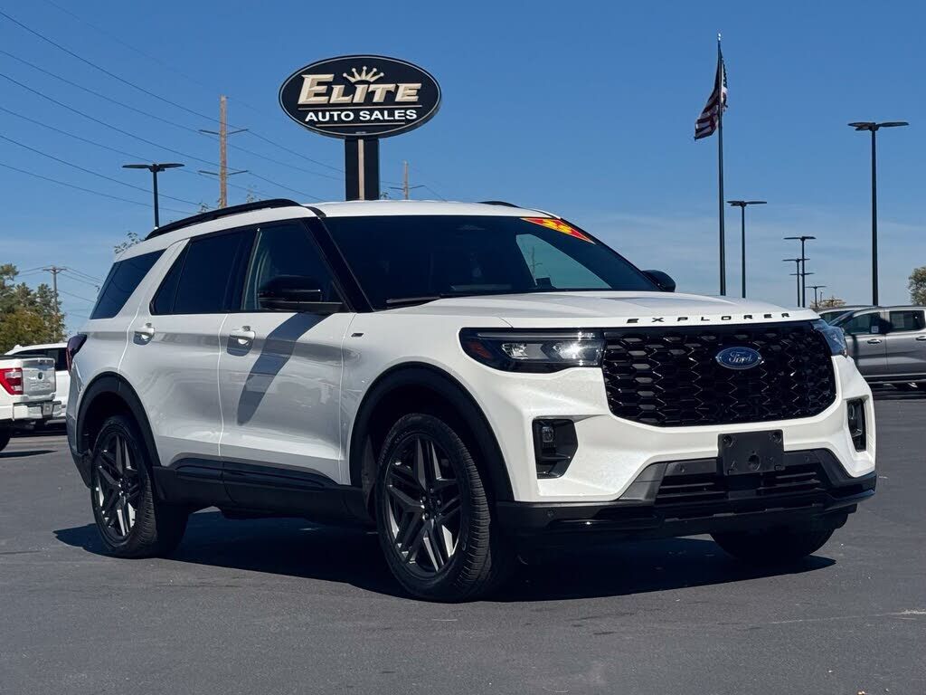 2025 FORD Explorer
