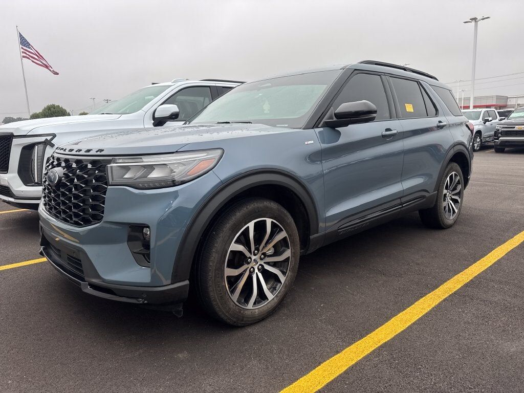 2025 FORD Explorer