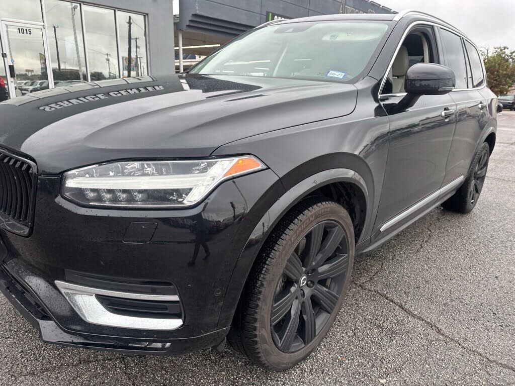 2021 VOLVO XC90