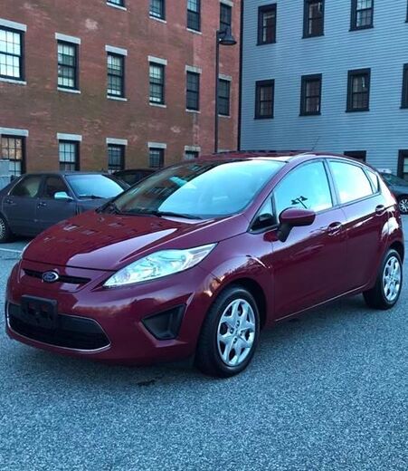 2011 FORD Fiesta