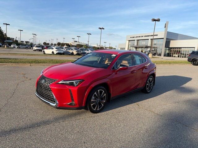 2025 LEXUS UX