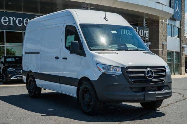 2026 MERCEDES-BENZ Sprinter