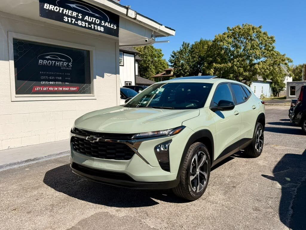 2024 CHEVROLET Trax