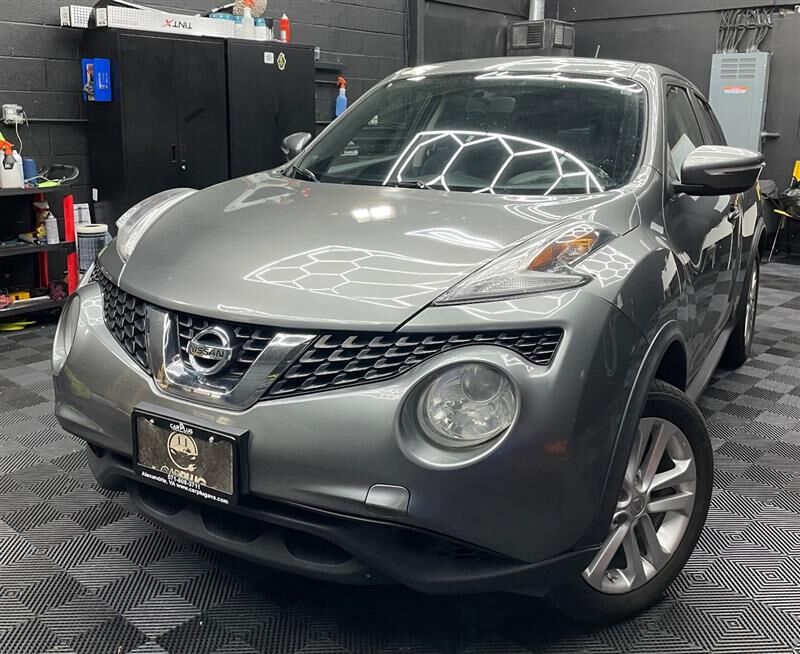 2016 NISSAN Juke