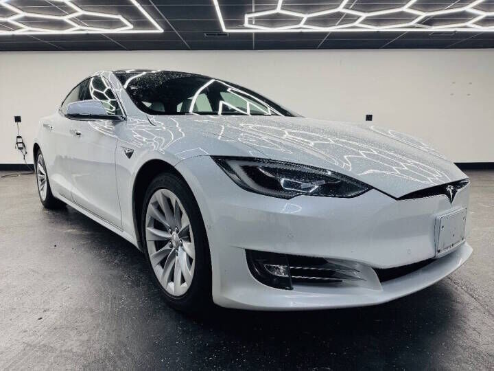 2017 TESLA Model S