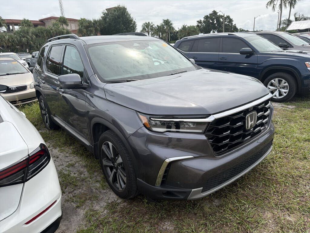 2025 HONDA Pilot