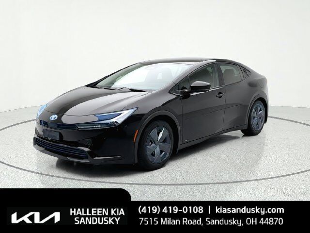 2024 TOYOTA PRIUS