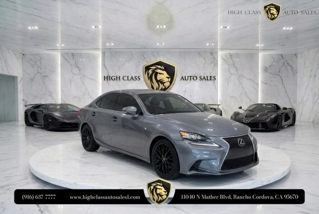2018 LEXUS IS