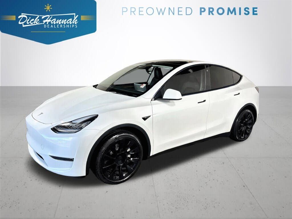 2023 TESLA Model Y
