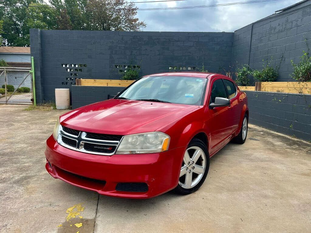 2013 DODGE Avenger