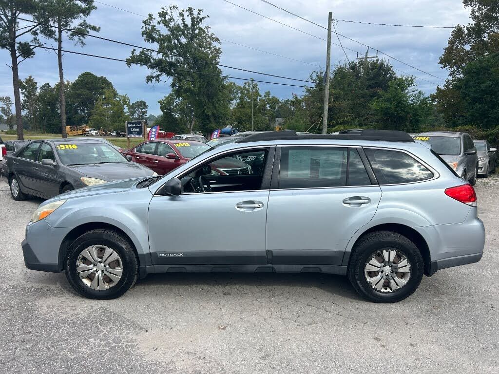 2013 SUBARU Outback