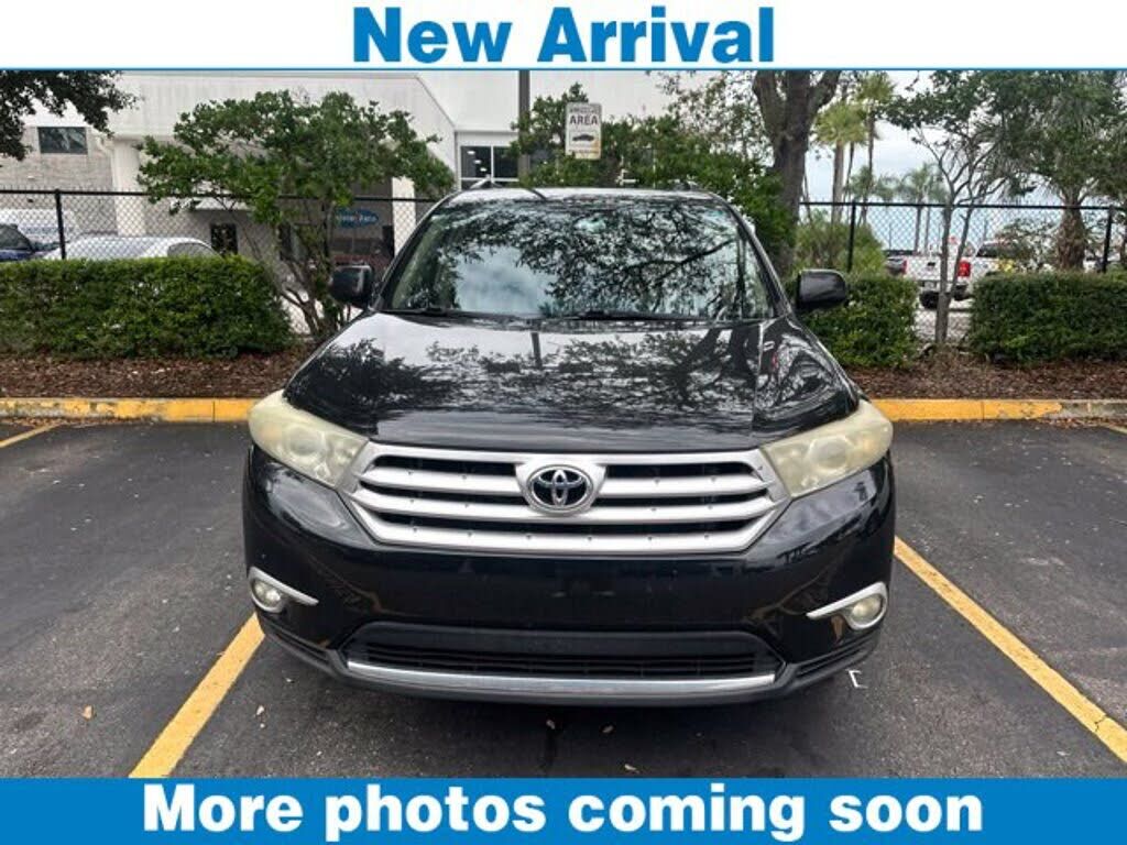 2011 TOYOTA Highlander