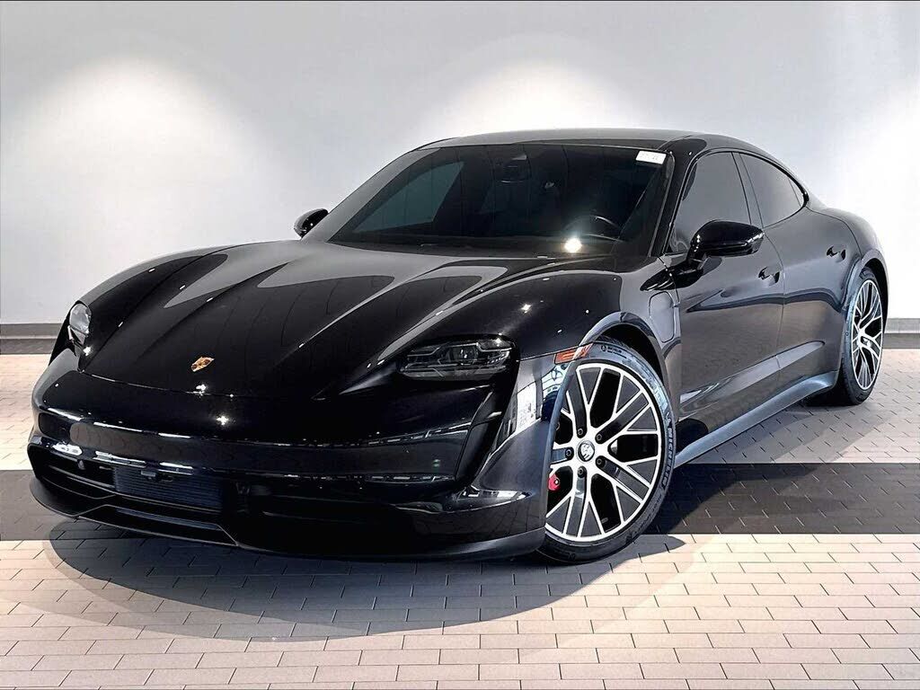 2021 PORSCHE Taycan