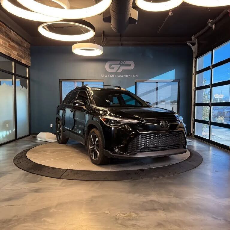 2024 TOYOTA COROLLA