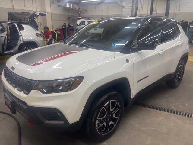 2025 JEEP Compass