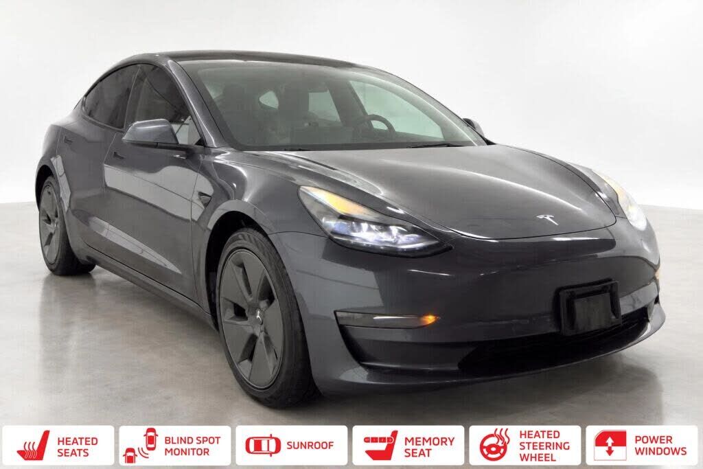 2022 TESLA Model 3