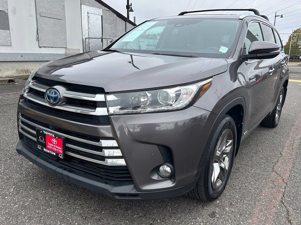 2017 TOYOTA Highlander