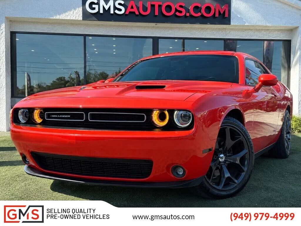 2017 DODGE Challenger