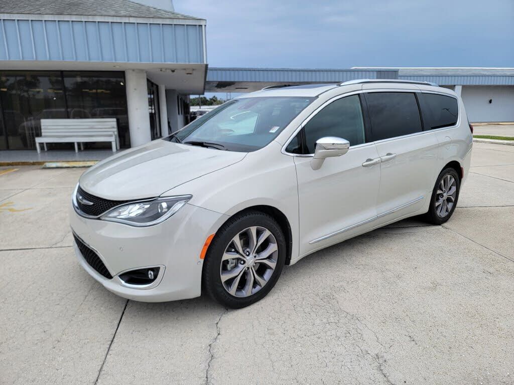 2020 CHRYSLER Pacifica