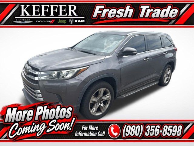 2017 TOYOTA Highlander
