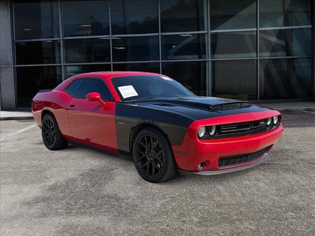 2017 DODGE Challenger