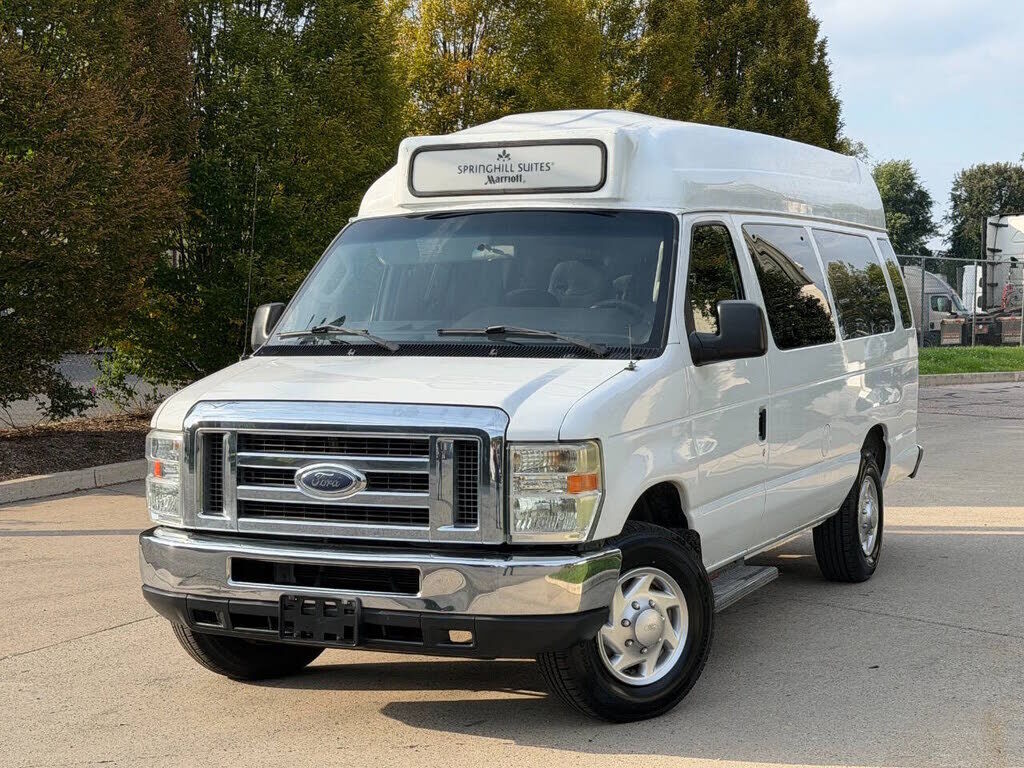 2011 FORD E-250