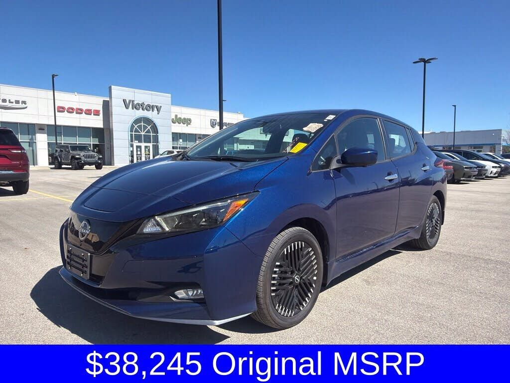 2025 NISSAN Leaf