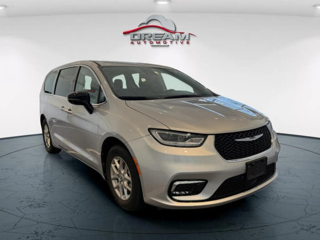 2024 CHRYSLER Pacifica