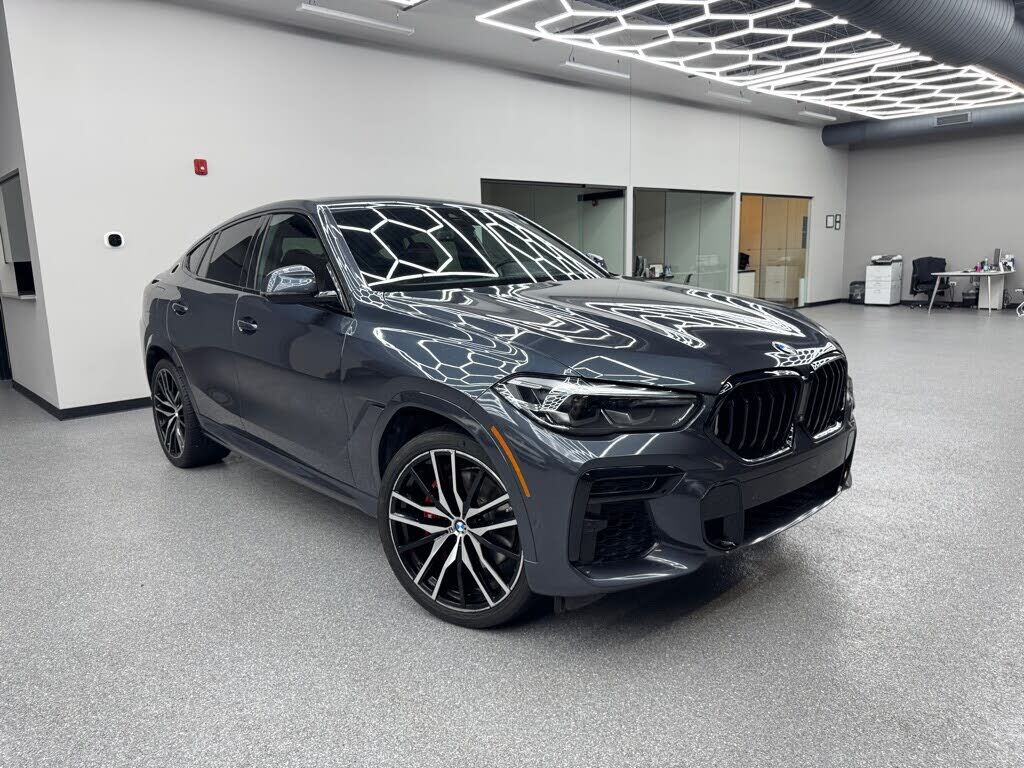 2022 BMW X6