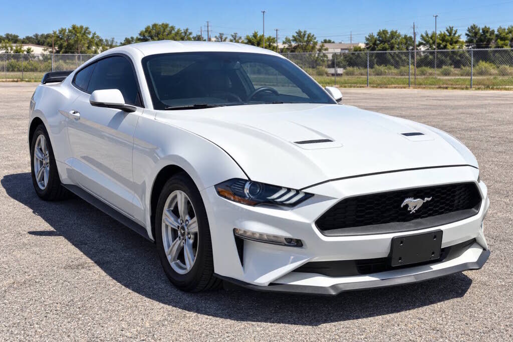 2020 FORD Mustang
